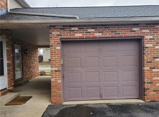 1122 W Maple St #2A, North Canton, OH 44720