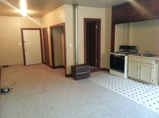 212 S Washington Ave APT 9, Albert Lea, MN 56007