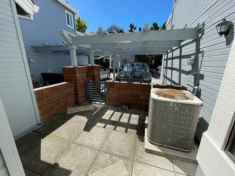 Asbury Way — Photo 3
