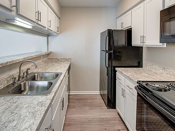 Newly Renovated Homes w/ Upgraded Fixtures & Finishes Throughout