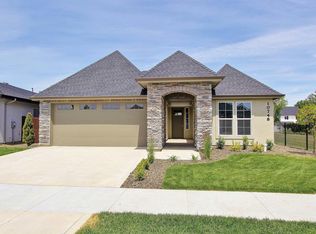 10748 W Bell Fountain Dr, Star, ID 83669