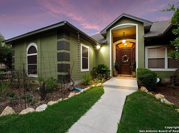 5th image of 17006 Springhill Dr