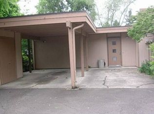 1617 Best Ln, Eugene, OR 97401