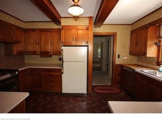 23 Pleasant St, Livermore Falls, ME 04254