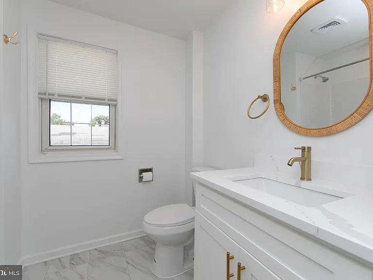 9 E Holly Ave #4 — Photo 15