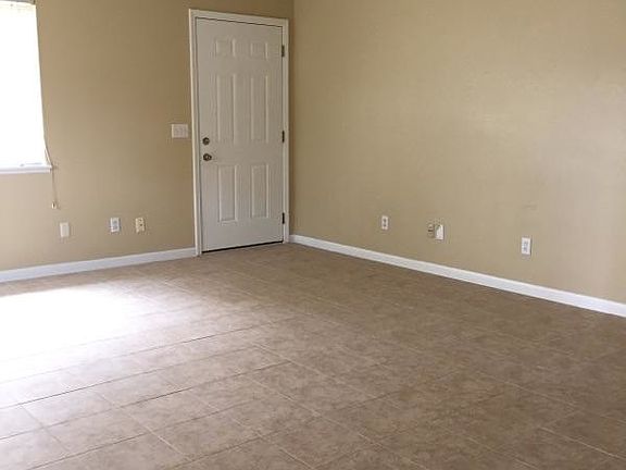 2nd image of 1509 N Shore Dr #A