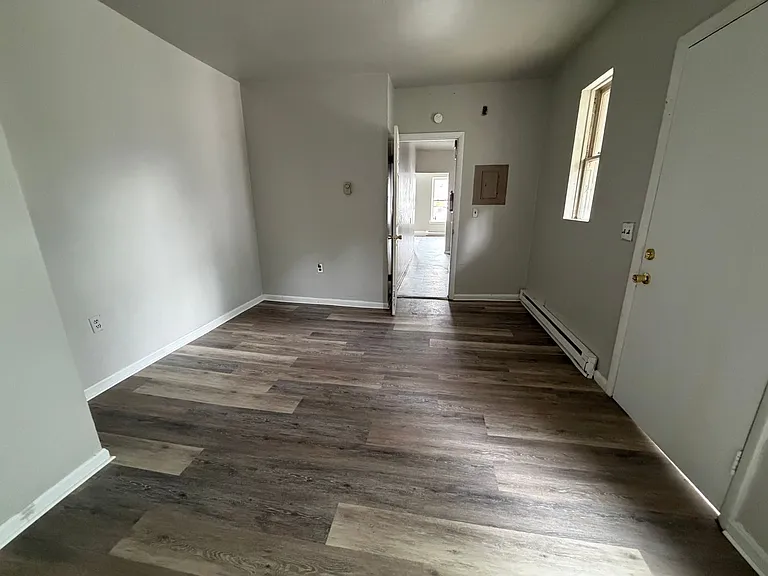 139 N 13th St — Photo 8