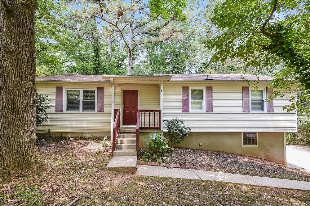 3511 Terry Ln NW photo 1