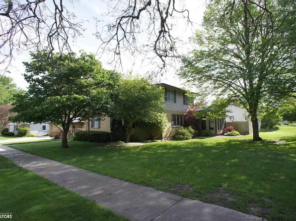1408 Grove St, Webster City, IA 50595