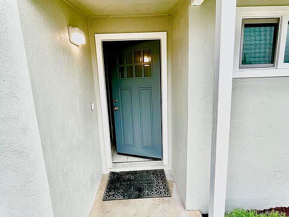 4th image of 232 Rose Ln
