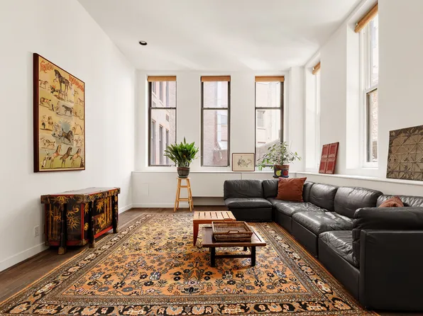 115 Fourth Avenue 2I image 2 of 10