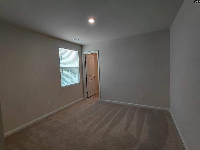329 Saskatoon Dr — Photo 23