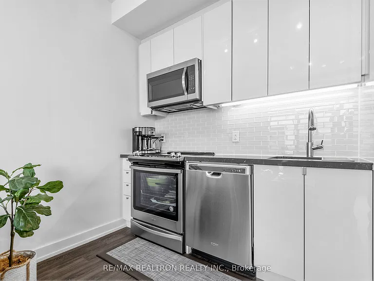 333 Sea Ray Ave #D405 — Photo 9