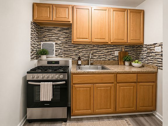 2nd image of 647 Albany Ave Floor 1