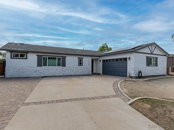 2nd image of 13229-31 Lakeview Granada Dr