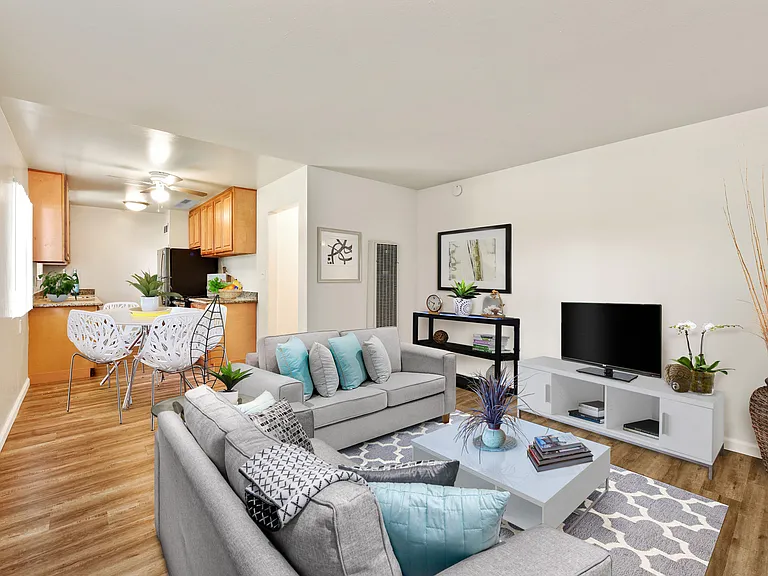 Fremont Park Apartments — Photo 18
