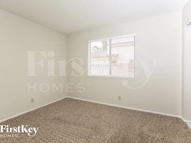 3775 Duneville St — Photo 11