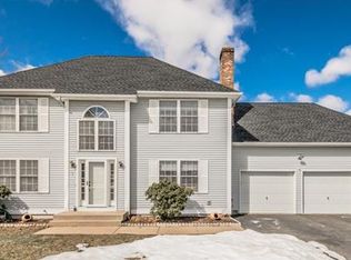 7 Jefferson Dr, East Granby, CT 06026