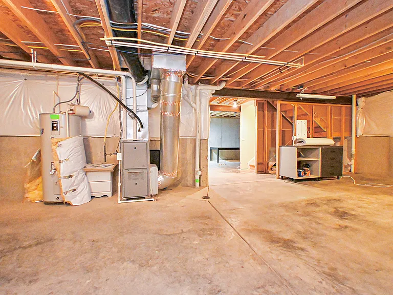 8453 Forest Valley Dr — Photo 52