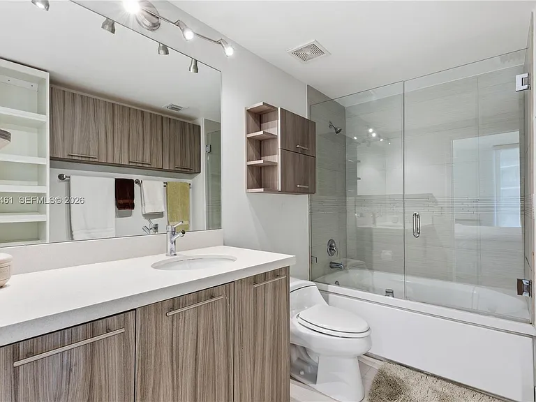 6700 Indian Creek Dr #502 — Photo 22