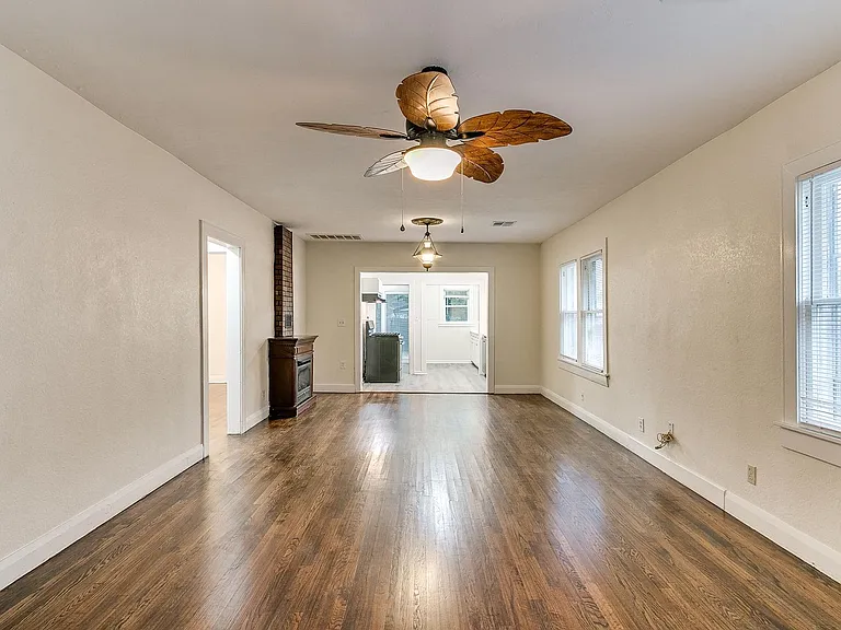 625 W Dewey St — Photo 43