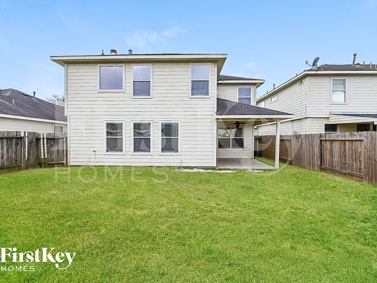 21602 Skyla Cir — Photo 15