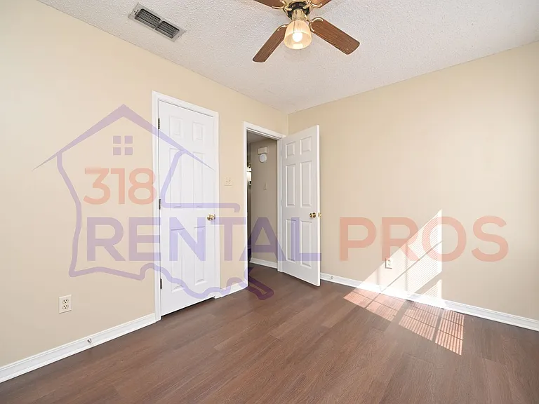 2414 Misty Ln — Photo 17