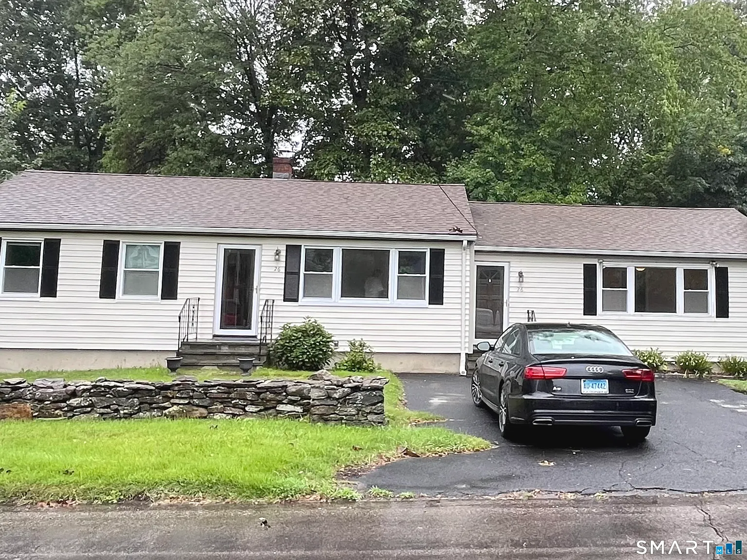 3 bed, 2.0 bath, 1608 sqft, $4,000 — Photo 3