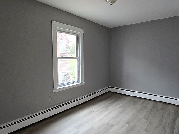 5th image of 5 Lyman St APT 3W
