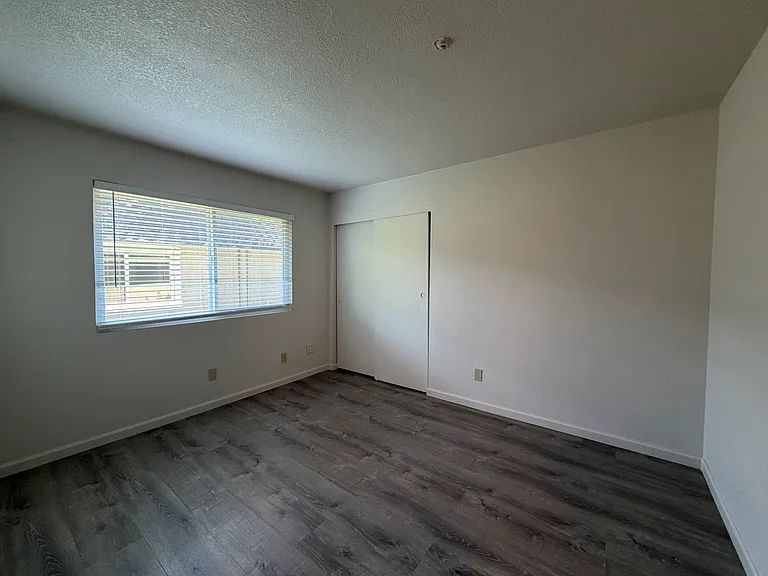 2435 Bethards Dr #3 — Photo 8