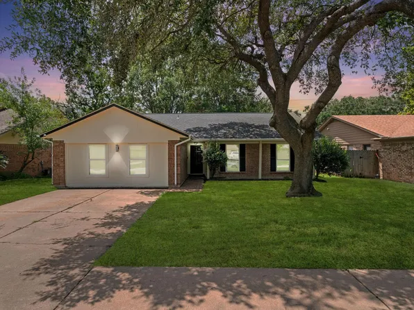 2523 Village Oak Dr, Katy, TX 77493