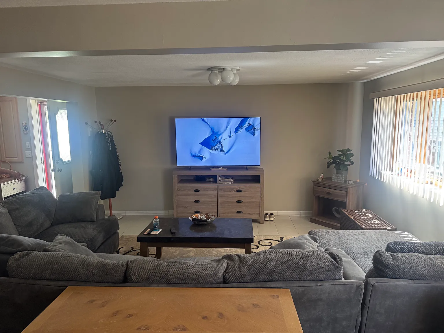 1 bed, 900 sqft, $2,500 — Photo 3