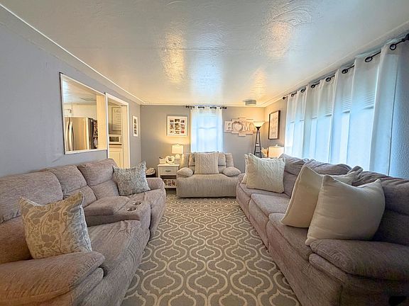 5th image of 5095 Rose Ln