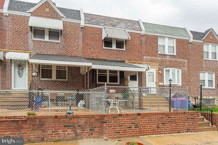1st image of 4311 Oakmont St