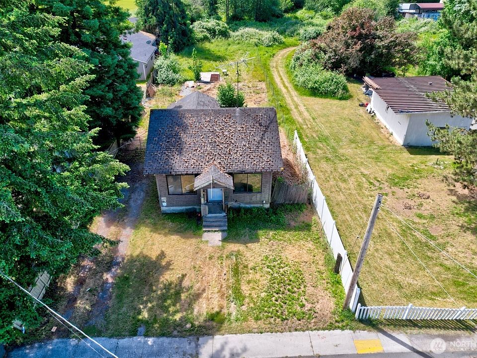 1st image of 312 E Pioneer Street