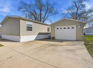 233 Avenue East St, Bloomington, IL