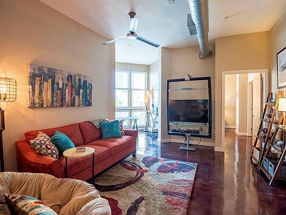 4th image of 201 W Lancaster Ave Unit 310