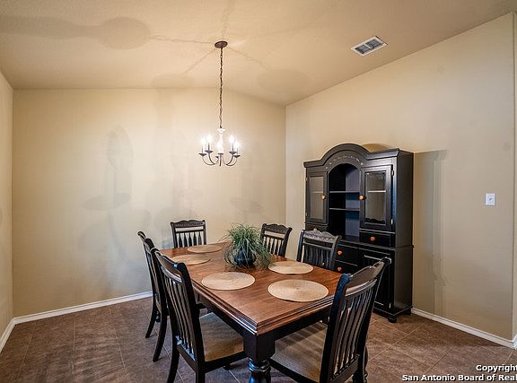 4th image of 233 Turnberry Dr