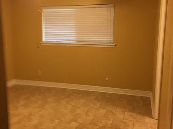 5th image of 11906 Fairbury Dr