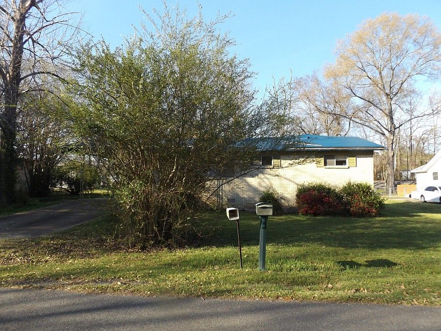 1st image of 141 Scroggins St