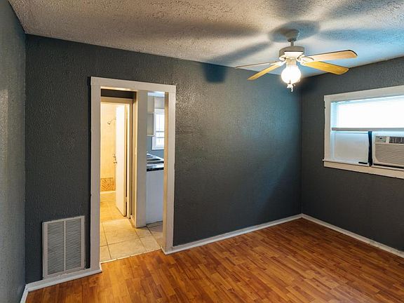 3rd image of 1735 13th Ave S APT A