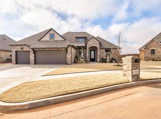 709 Clementine Rd, Yukon, OK 73099
