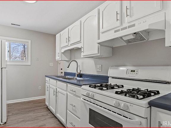 5th image of 4310 Reed St