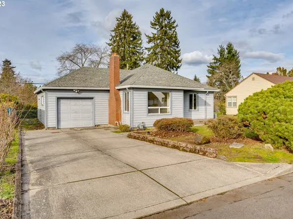 804 NW 44th St, Vancouver, WA 98660