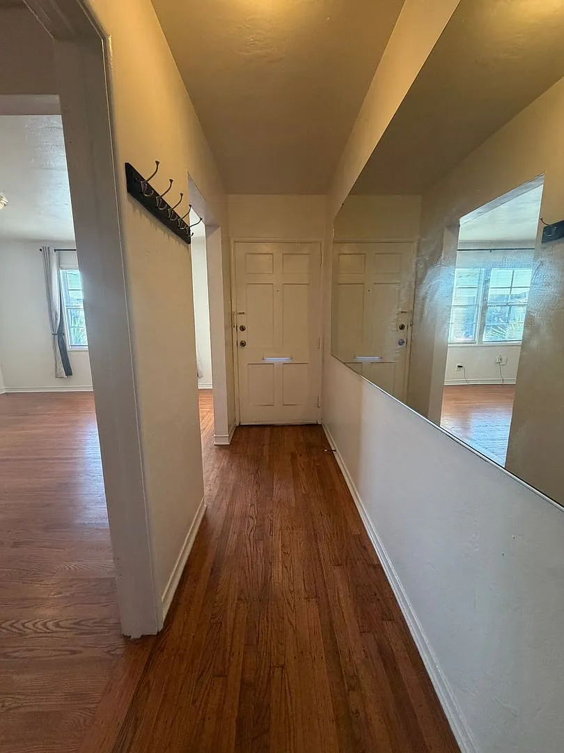 1 Bed / 1 Bath Apartment South Berkeley | Parking & Utilities Included Prime Location — Photo 3