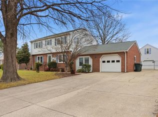 205 Hankins Dr, Hampton, VA 23669