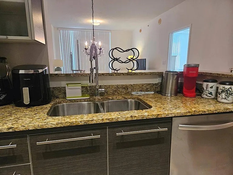 550 Okeechobee Blvd #812 — Photo 9