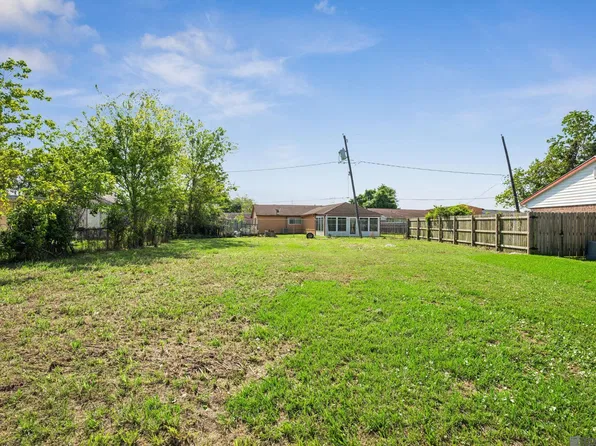 3660 Dickens Dr, New Orleans, LA 70131