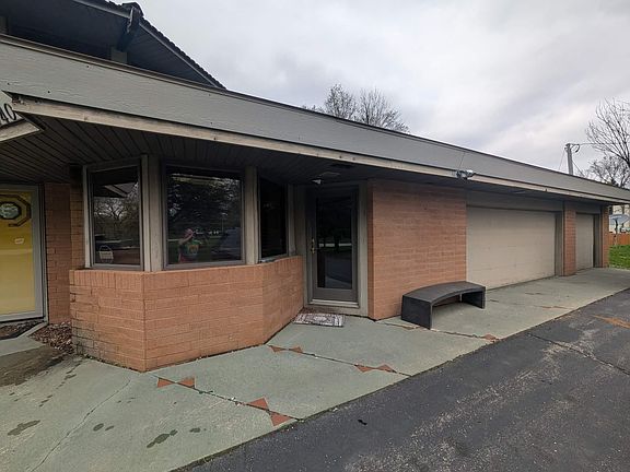 5th image of 4400 W Pine St