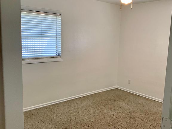 4th image of 8285 Mara Vista Ct